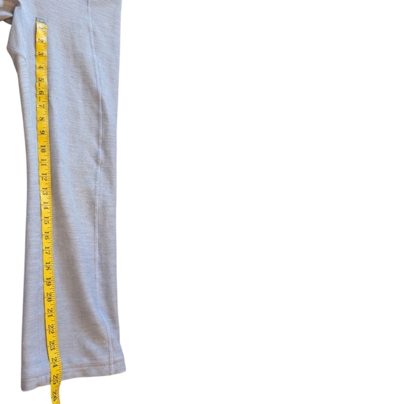 Lululemon Ride On Crop Legging Reflective Grey Slub Denim Rel: 2012 Women's 8 - Picture 4 of 16